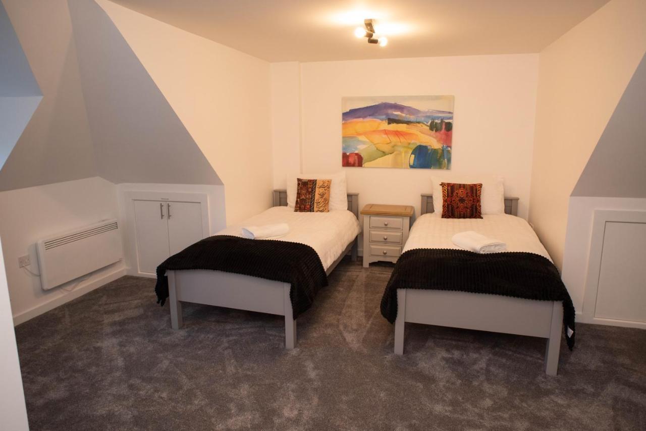 Walnut Flats-F4, 2-Bedroom With Ensuite - Parking, Netflix, Wifi - Close To Oxford, Bicester & Blenheim Palace Kidlington Exterior foto
